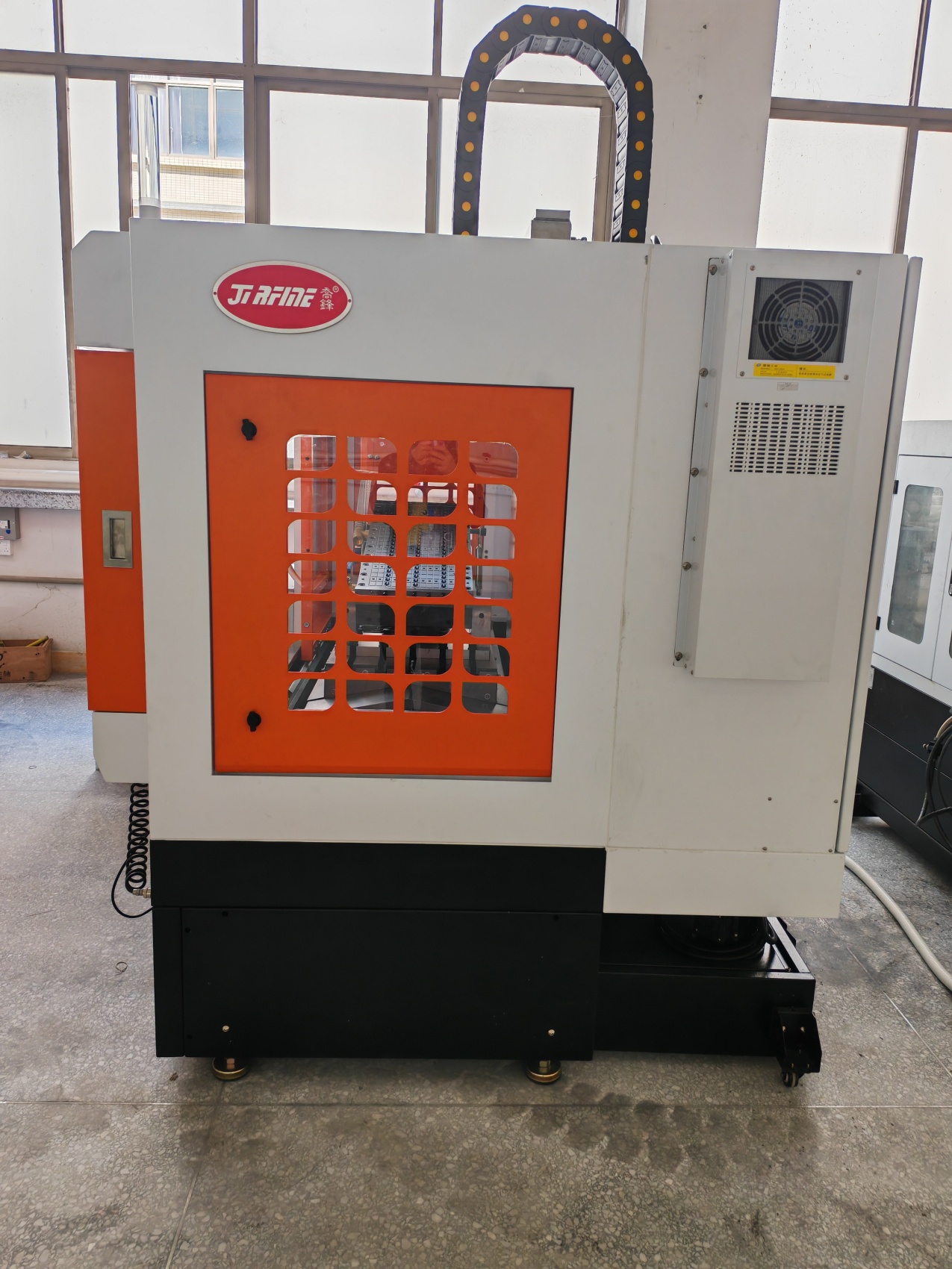 數(shù)控鏟齒機(jī)